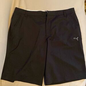 PUMA BLACK GOLF SHORTS!